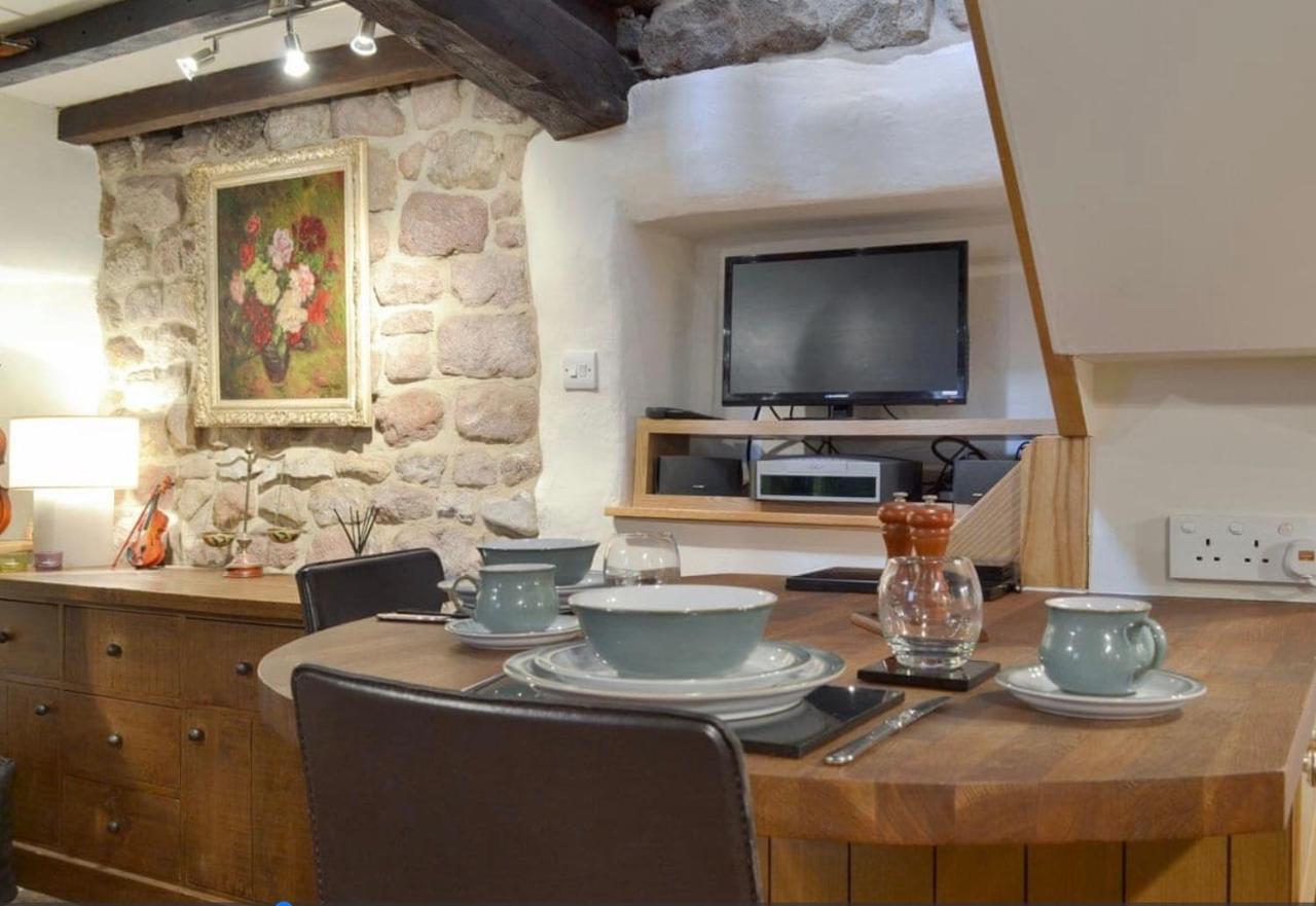 Little Holiday home